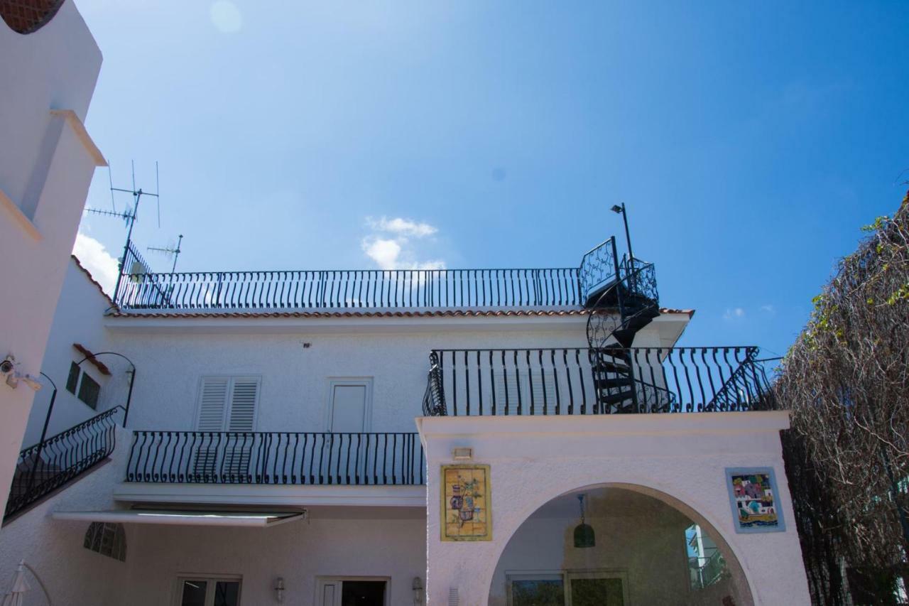 Villa Matilda Luxury B&B Искья Экстерьер фото